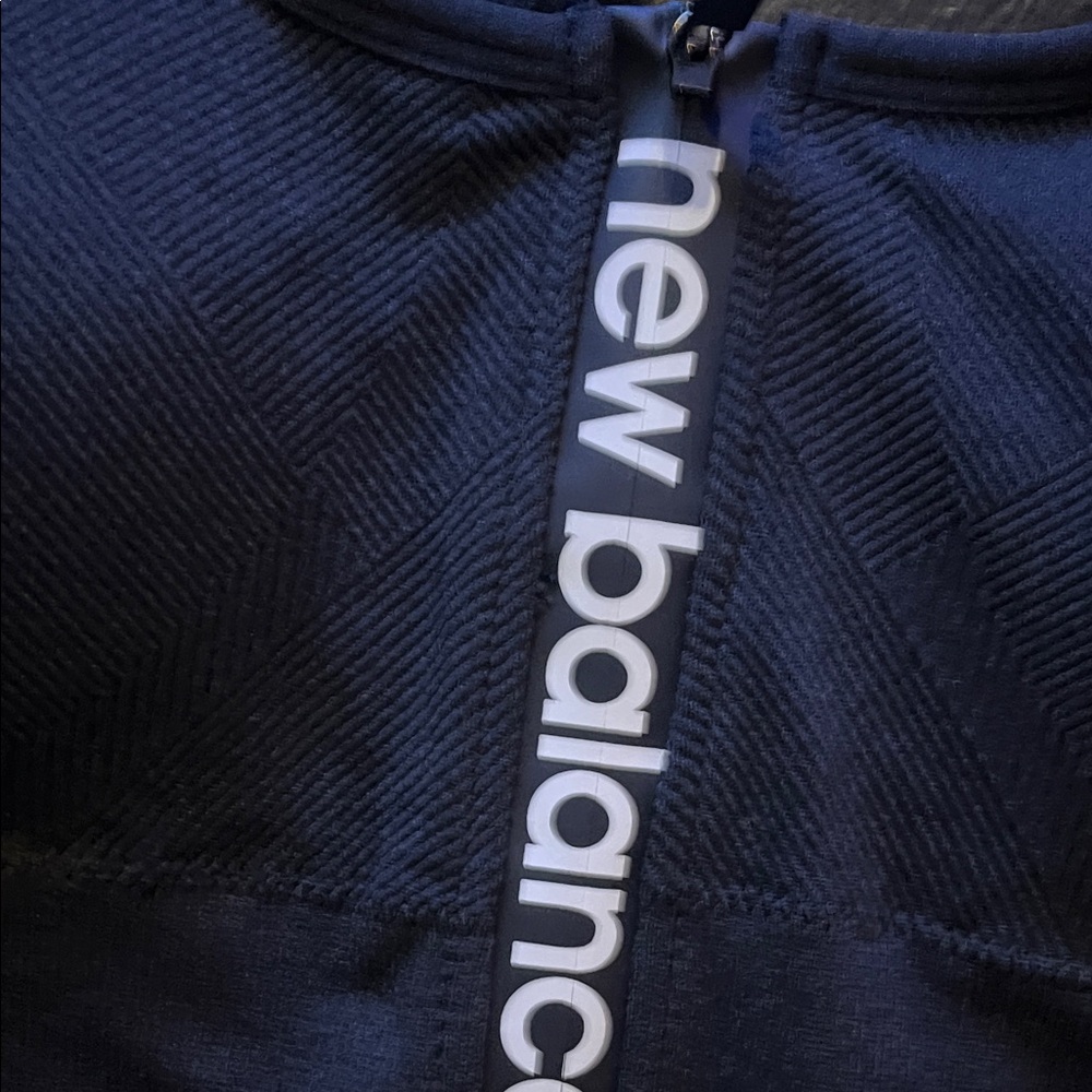 💁♀️WOMENS SPORTS BRA WOMENS New Balance Women's black Sports Bra with Front Zip - Picture 4 of 6